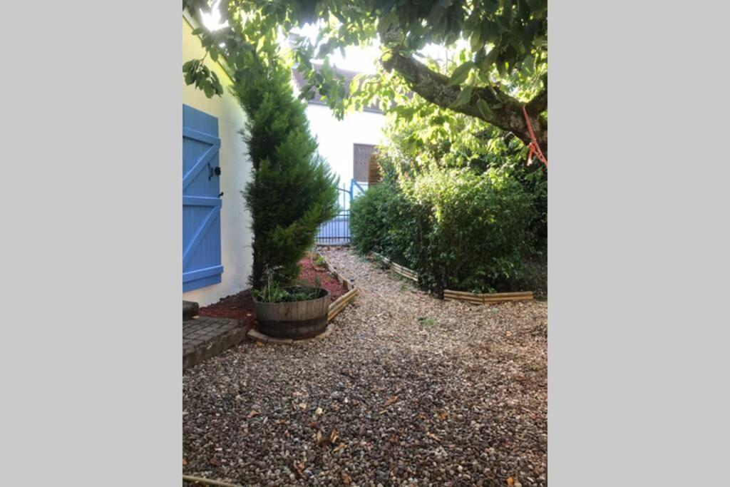 Maisonnette De Charme Climatisee La Machine Exterior photo