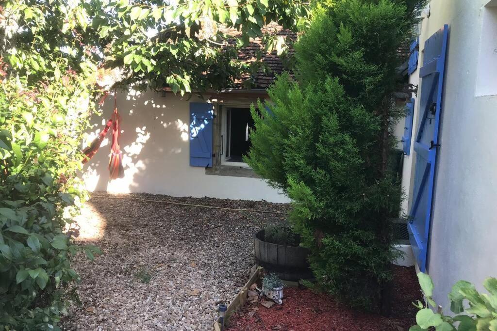 Maisonnette De Charme Climatisee La Machine Exterior photo